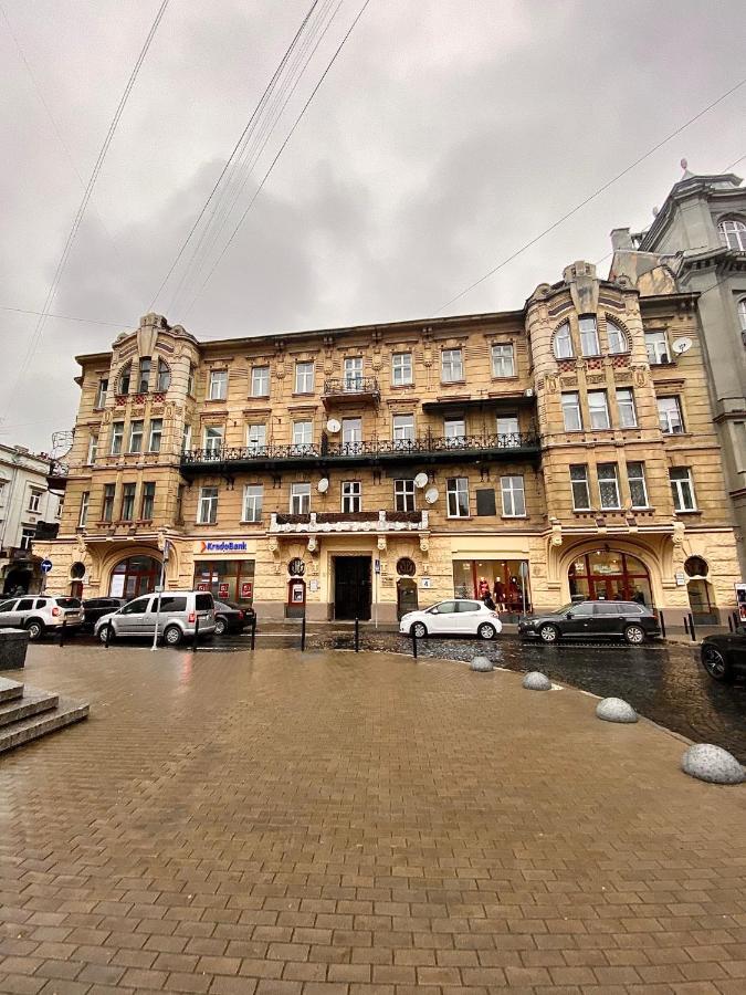 3 Rooms Apartments In The City Centr Lviv Dış mekan fotoğraf